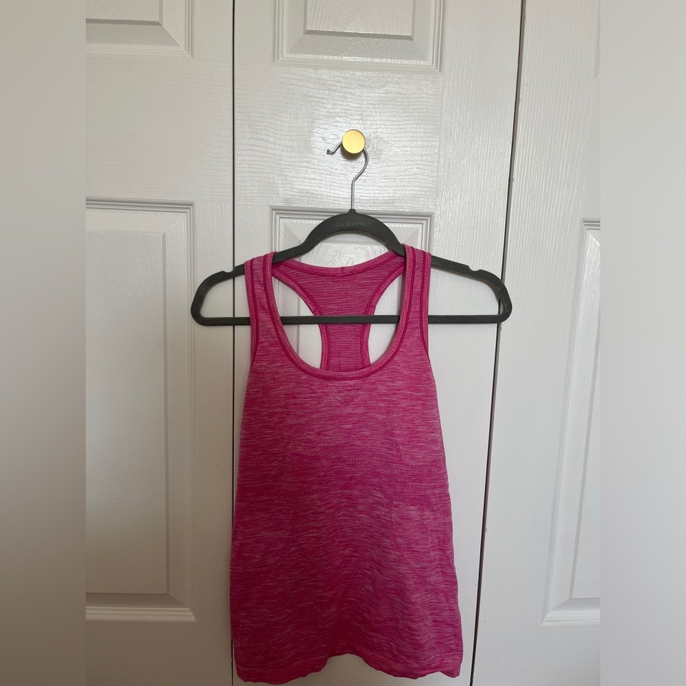 Lululemon Swiftly Tech Tank - image 1